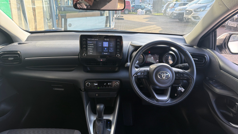 Toyota Yaris 1.5 Hybrid Design 5dr CVT Hybrid Hatchback